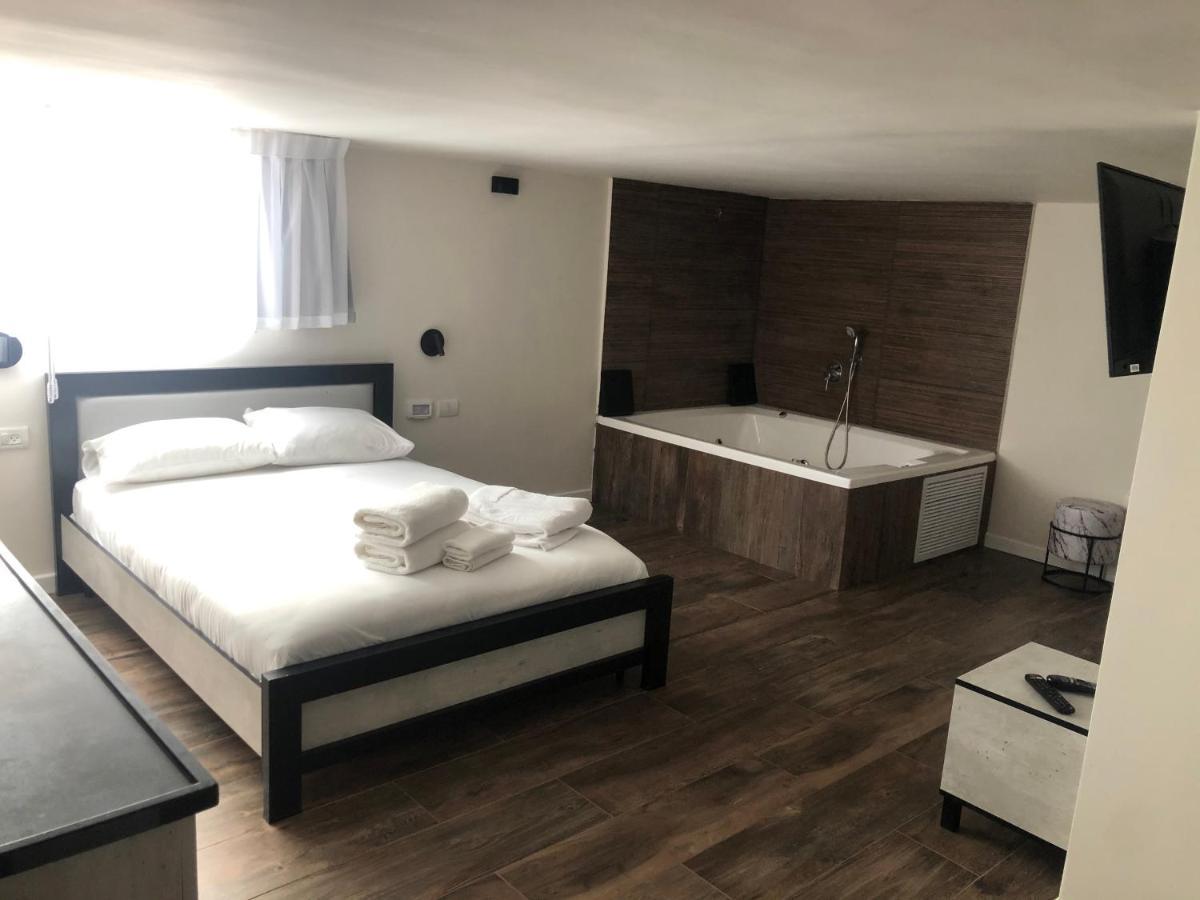 בת ים Hermitage Hotel מראה חיצוני תמונה